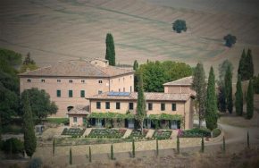  Villa Sant'Alberto  Монтерони Д'арбиа